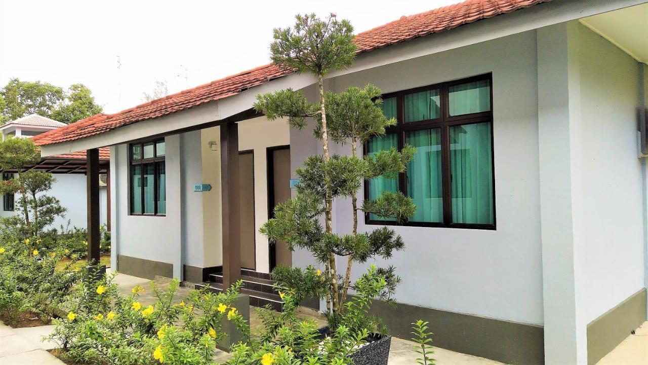 Desaru, Bayu Balau Beach Resort Bandar Penawar Екстериор снимка