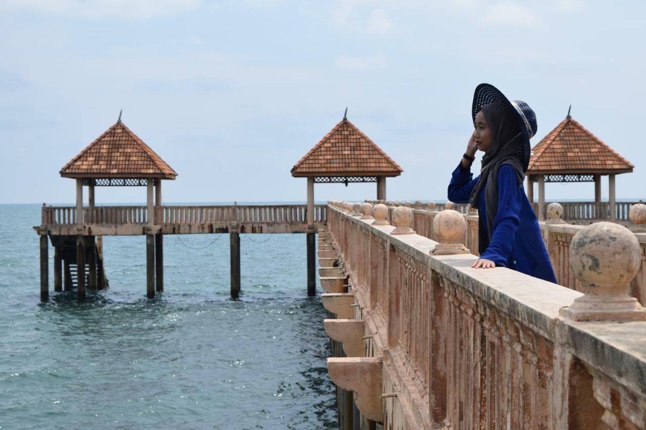 Desaru, Bayu Balau Beach Resort Bandar Penawar Екстериор снимка